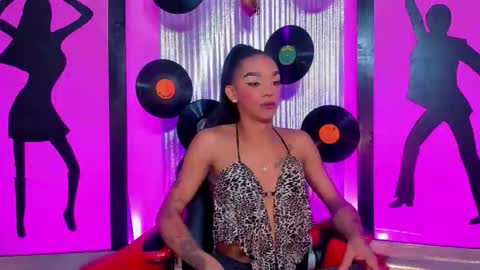 Nicky  Please help me with your thumbs up its importan online show from 03.25.26