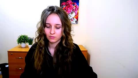 Snapshot of _nicole_new chatting on 02.06.25 Nica online show from 02.06.25