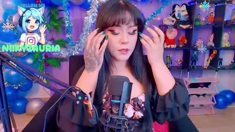 niiky online show from 12.17.25