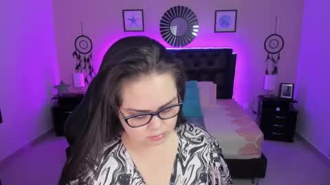 Snapshot of _oliviajoness chatting on 02.17.26 Olivia jones online show from 02.17.26