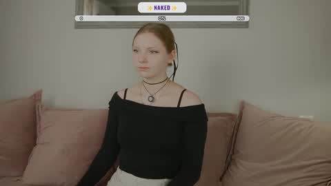 Snapshot of _penisflytrap_ chatting on 04.19.26 Viktoria online show from 04.19.26