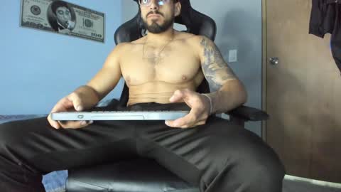 Snapshot of _poseidon1_ chatting on 01.20.25 Poseidon online show from 01.20.25