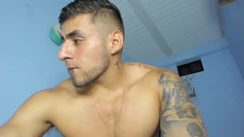 Snapshot of _poseidon1_ chatting on 03.12.25 Poseidon online show from 03.12.25