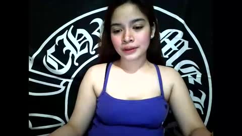 Snapshot of _preciousmoira chatting on 04.16.26 _preciousmoira online show from 04.16.26
