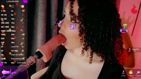 Kate evhans online show from 10.28.25