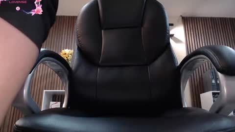 You can tell me Mariana online show from 10.10.25