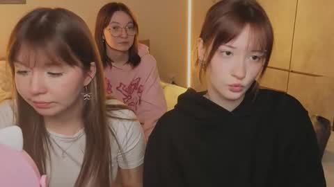 LISSAPVT IS OPEN online show from 03.22.26