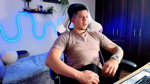Snapshot of _robertobaggio chatting on 01.22.25 Roberto online show from 01.22.25