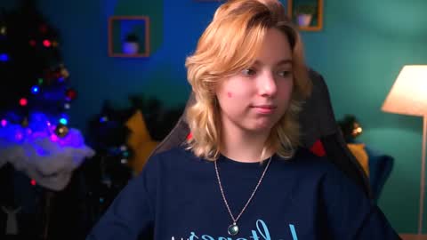 Snapshot of _rockstone_ chatting on 12.16.24 Rock stone online show from 12.16.24