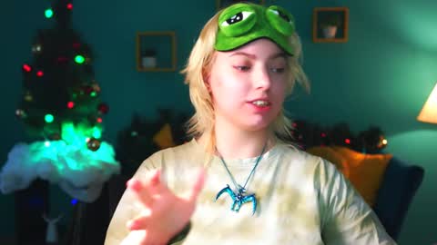 Snapshot of _rockstone_ chatting on 01.10.25 Rock stone online show from 01.10.25