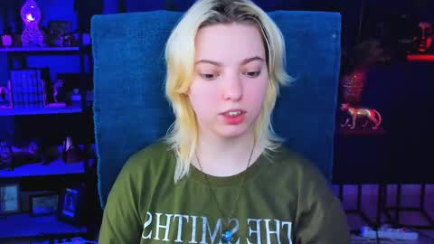 Snapshot of _rockstone_ chatting on 02.11.25 Rock stone online show from 02.11.25