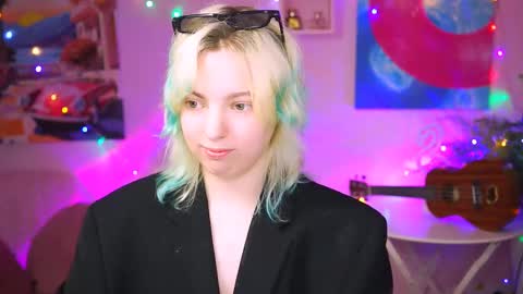 Snapshot of _rockstone_ chatting on 02.17.25 Rock stone online show from 02.17.25