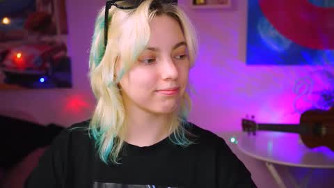 Snapshot of _rockstone_ chatting on 02.17.25 Rock stone online show from 02.17.25