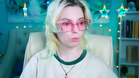 Snapshot of _rockstone_ chatting on 03.08.25 Rock stone online show from 03.08.25