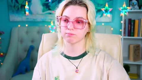 Snapshot of _rockstone_ chatting on 03.08.25 Rock stone online show from 03.08.25