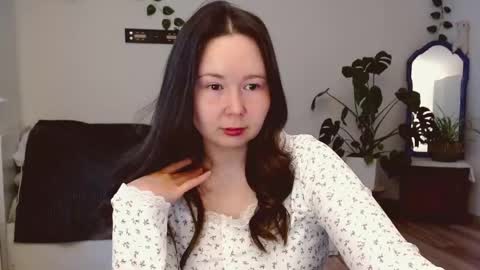 Snapshot of _rosie_cheeks_ chatting on 05.10.26 See you online show from 05.10.26