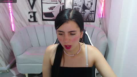 Snapshot of _samantha_b chatting on 12.27.24 Samantha online show from 12.27.24