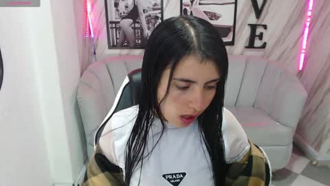 Snapshot of _samantha_b chatting on 01.23.25 Samantha online show from 01.23.25