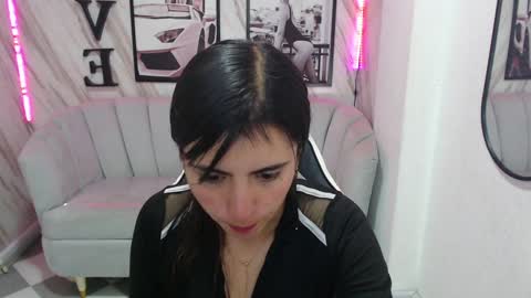 Snapshot of _samantha_b chatting on 02.05.25 Samantha online show from 02.05.25