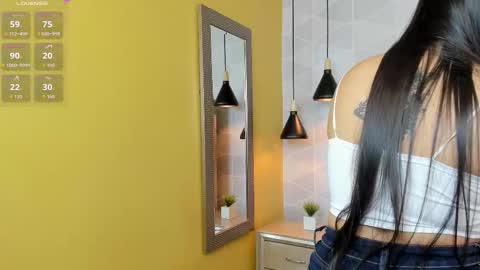Snapshot of _sammy_fit chatting on 10.22.25 Antonella online show from 10.22.25