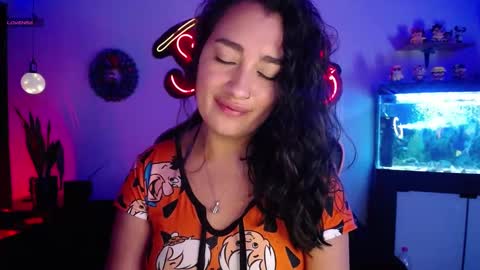 Snapshot of _santalove_ chatting on 01.06.25 SantaLove online show from 01.06.25