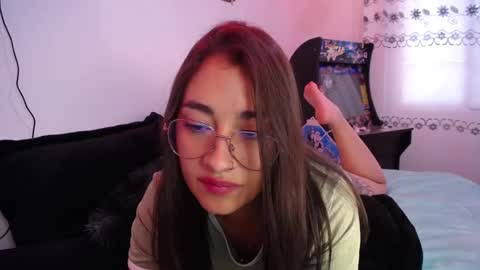 Snapshot of _santalove_ chatting on 03.12.25 SantaLove online show from 03.12.25