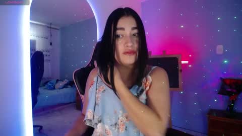 Snapshot of _santalove_ chatting on 09.18.25 SantaLove online show from 09.18.25