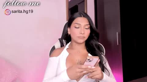 Snapshot of _sara_hernandez chatting on 01.11.25 Sara intagram online show from 01.11.25