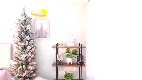 Sassy Girl online show from 12.12.24