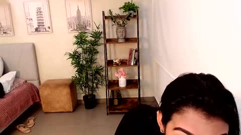 Sassy Girl online show from 02.14.25