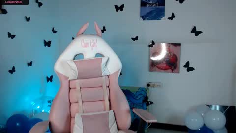 Snapshot of _serendepia_ chatting on 02.24.25 Serendipia online show from 02.24.25