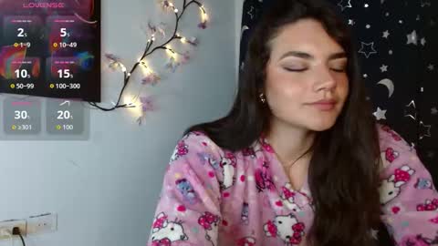 Snapshot of _serendepia_ chatting on 10.17.25 Serendipia online show from 10.17.25