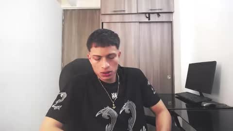 Juan Pablo-independent model online show from 02.18.25