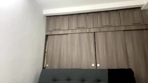 Juan Pablo-independent model online show from 09.09.25