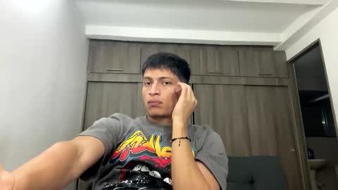 Juan Pablo-independent model online show from 02.05.26