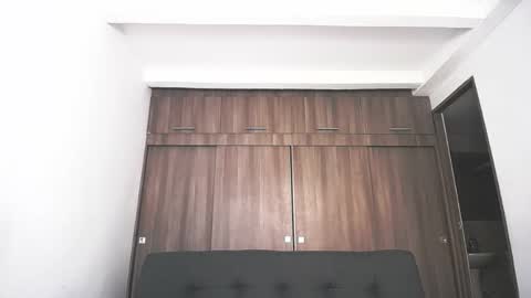 Juan Pablo-independent model online show from 02.13.26