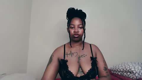 Snapshot of _sexysquirter chatting on 12.14.25 _sexysquirter online show from 12.14.25