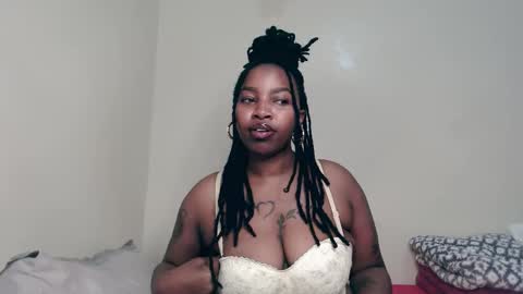 Snapshot of _sexysquirter chatting on 12.18.25 _sexysquirter online show from 12.18.25
