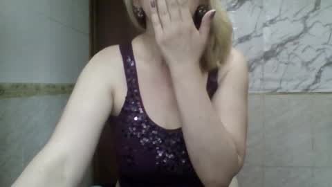 Snapshot of _sexyxsveta_ chatting on 06.20.26 SexyXSveta online show from 06.20.26