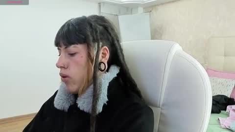 _sharlotte777 online show from 12.17.25