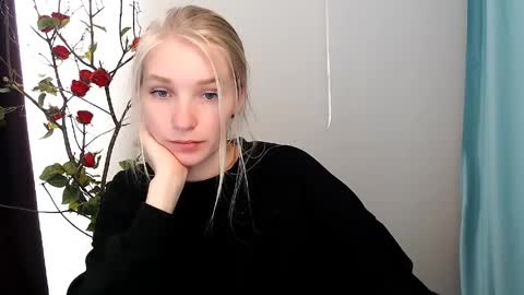 Snapshot of _snow_queen__ chatting on 04.27.26 Rachel online show from 04.27.26