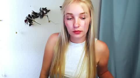 Snapshot of _snow_queen__ chatting on 05.21.26 Rachel online show from 05.21.26