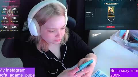 Snapshot of _sofia_adam_ chatting on 05.21.26 pups online show from 05.21.26