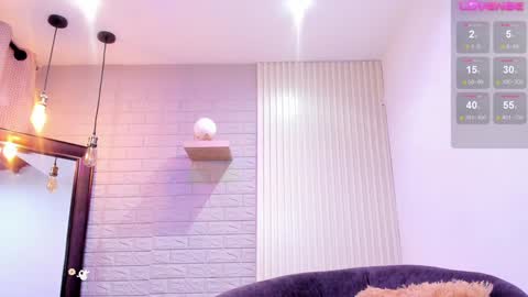 Snapshot of _sofia_cruz chatting on 01.15.25 640 200 online show from 01.15.25