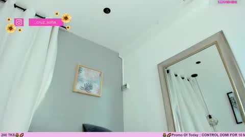 Snapshot of _sofia_cruz chatting on 02.21.25 640 200 online show from 02.21.25