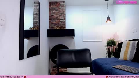 Snapshot of _sofia_cruz chatting on 03.02.25 640 200 online show from 03.02.25