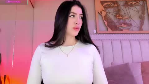 Snapshot of _sofia_cruz chatting on 10.08.25 640 200 online show from 10.08.25