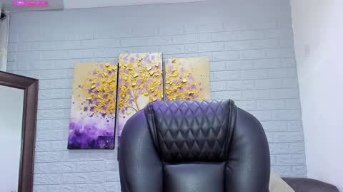    640  200   online show from 12.19.25