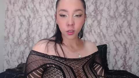 Sofia Parker online show from 02.06.25