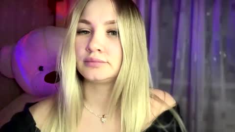 Snapshot of _sofiawood1_ chatting on 02.26.25 _sofiawood1_ online show from 02.26.25